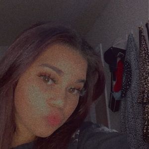 Meet your Posher, Alexus